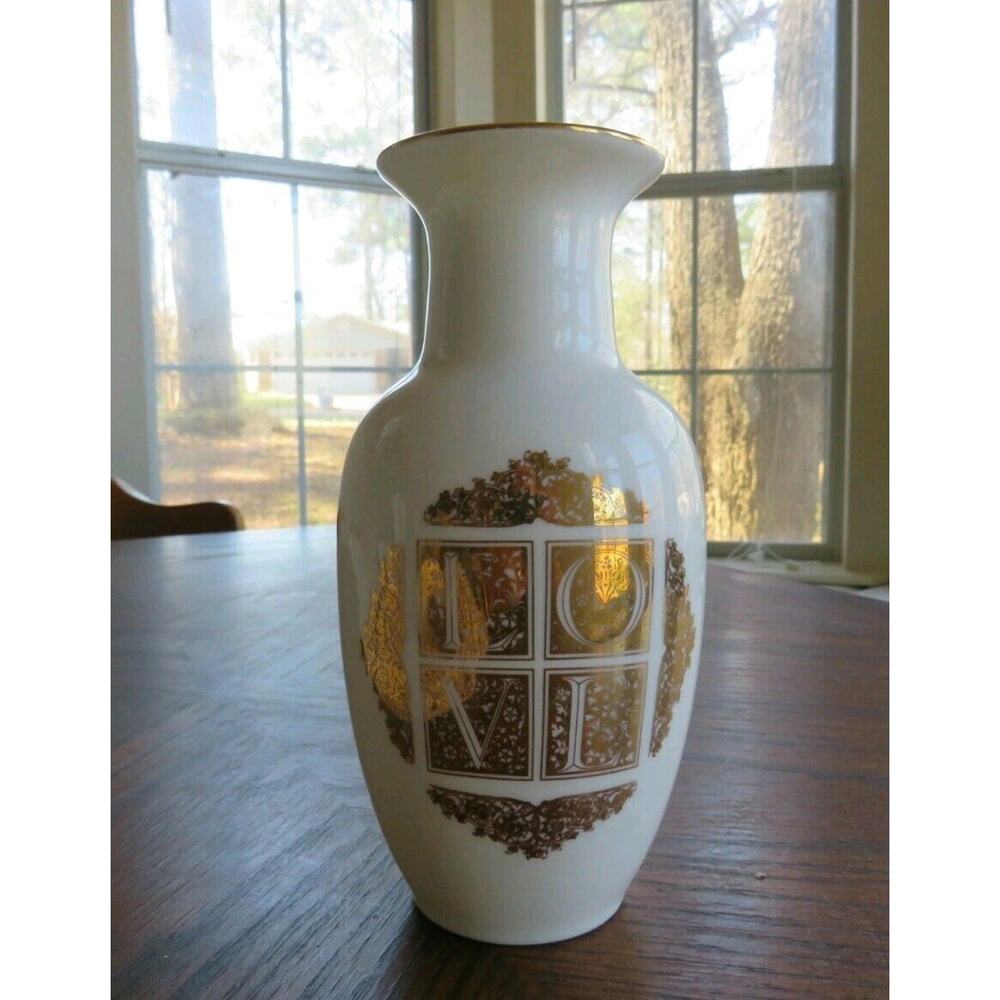 Papel Freelance Fine Bone China Vase “LOVE” Gold Trim White 8” Thailand